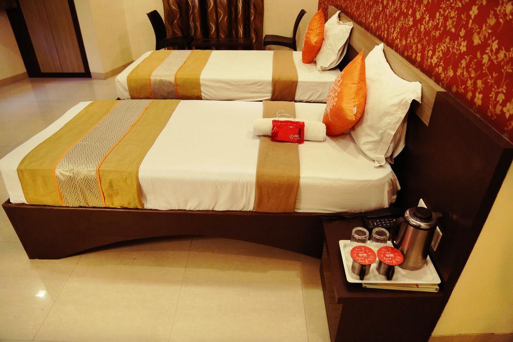 Oyo Rooms Yerwada Chowk ปูเน่ ภายนอก รูปภาพ