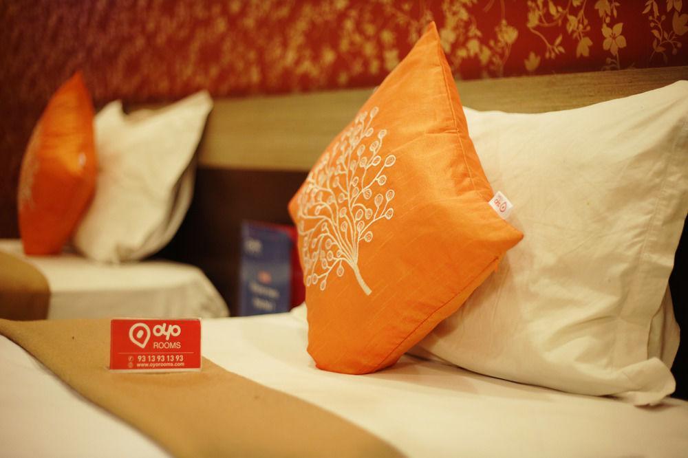 Oyo Rooms Yerwada Chowk ปูเน่ ภายนอก รูปภาพ
